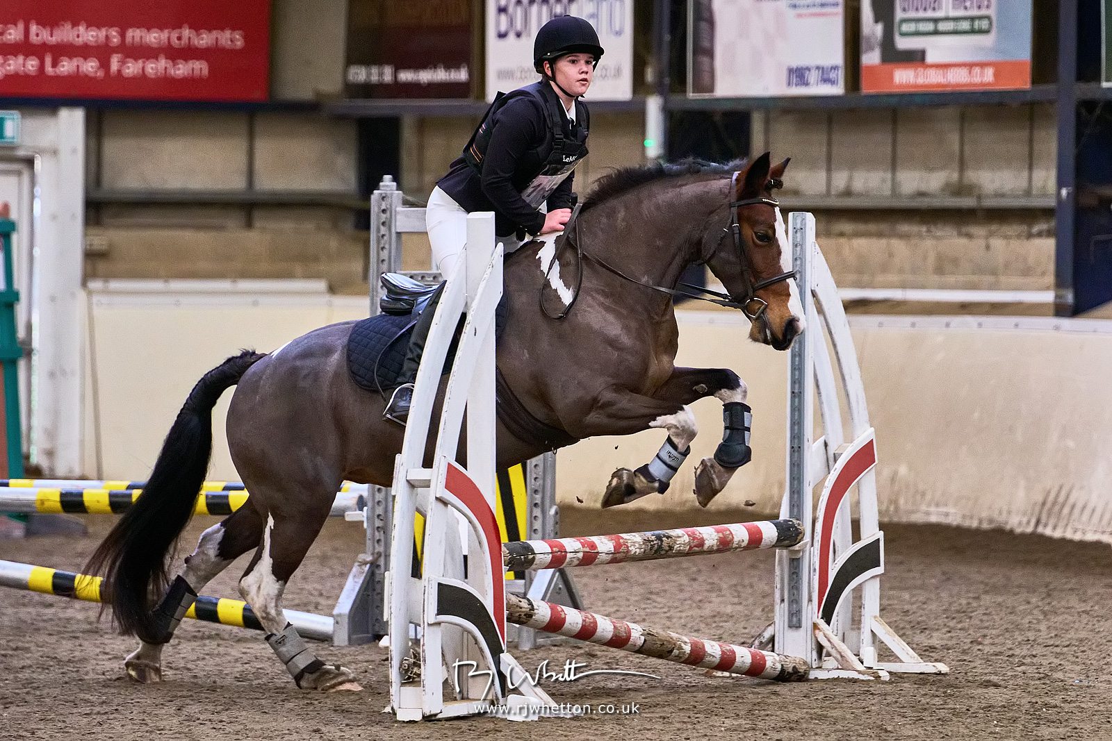 Crofton-Manor-Jumping-Jan-14-111030-0246-X-H2S.jpg