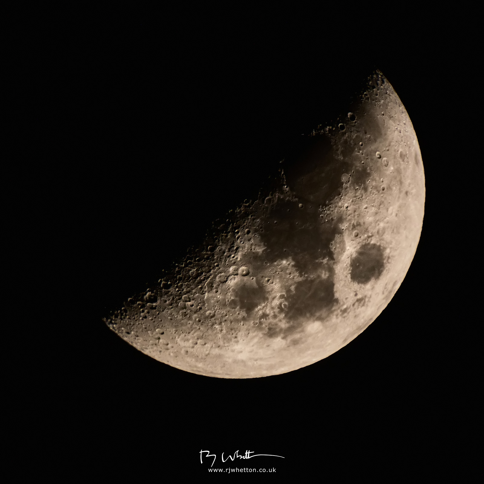 IMAGE: https://photographs.rjwhetton.co.uk/forums/Moon-Dec-29-204533-5053-X-H2S.jpg