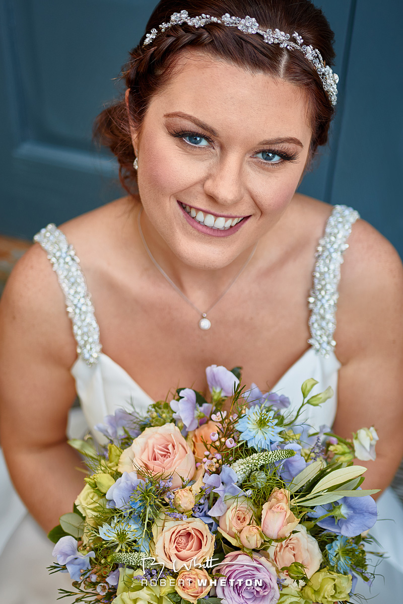 IMAGE: https://photographs.rjwhetton.co.uk/forums/Row-and-Jo-Wedding-Jun-20-171239-9724-7D-Mark-II.jpg