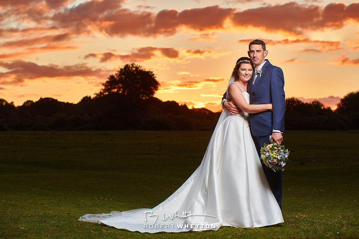 IMAGE: https://photographs.rjwhetton.co.uk/forums/Row-and-Jo-Wedding-Jun-20-211237-0364-7D-Mark-II.jpg