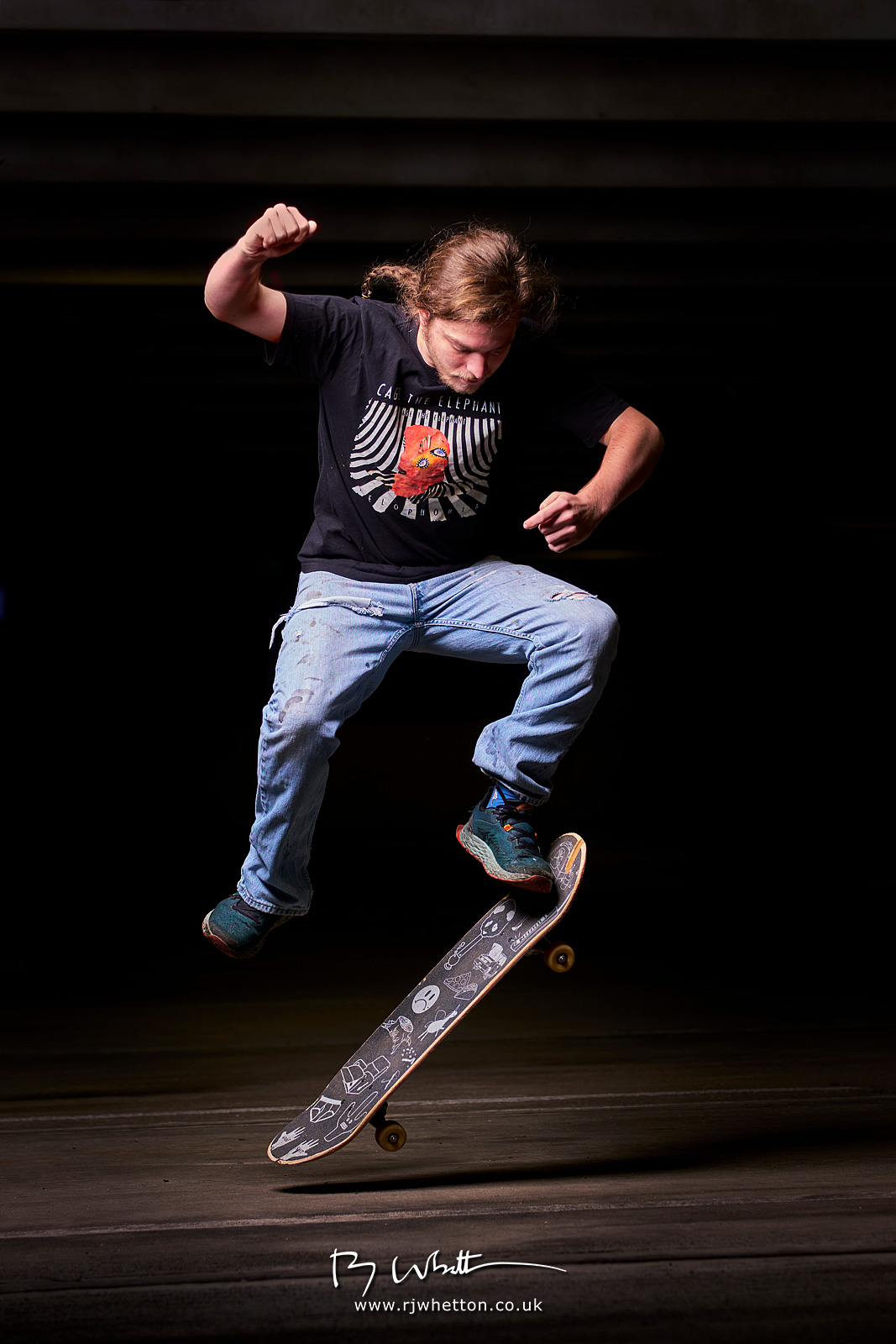 IMAGE: https://photographs.rjwhetton.co.uk/forums/Zack-Snr-Portrait-Sep-13-200610-0657-X-H2S.jpg